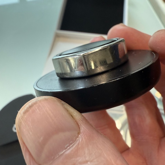 Oura Ring, Gen3, Heritage style in silver, Size 13 - Picture 5 of 8